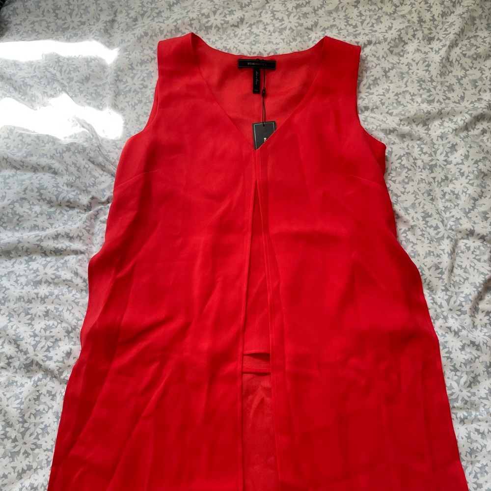NWT “Hibiscus” High Low Top